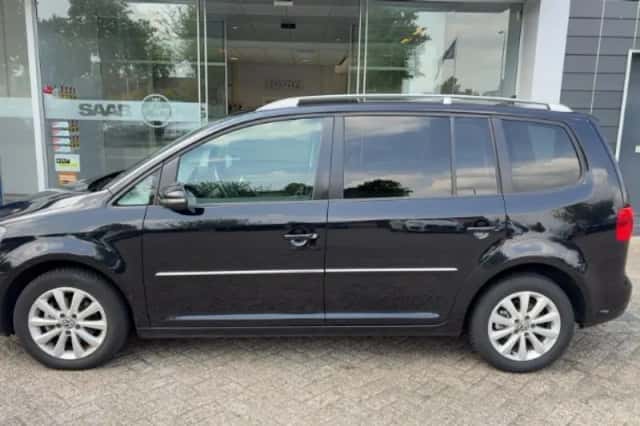 Volkswagen Touran (2012) thumbnail 4