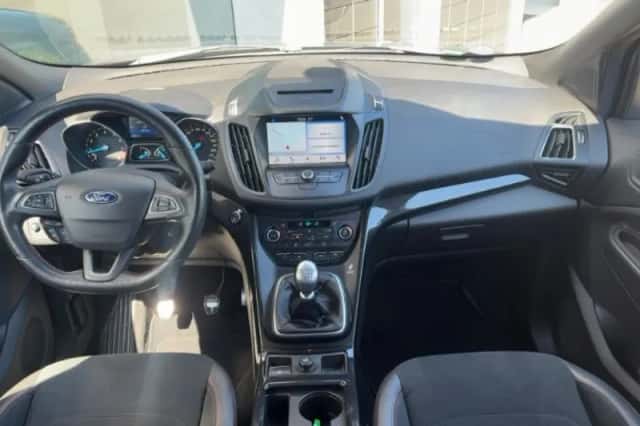 Ford Kuga (2019) thumbnail 5