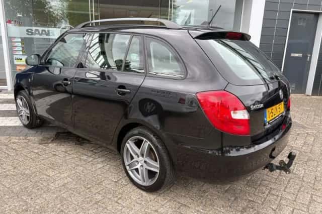 Škoda Fabia (2013) thumbnail 3