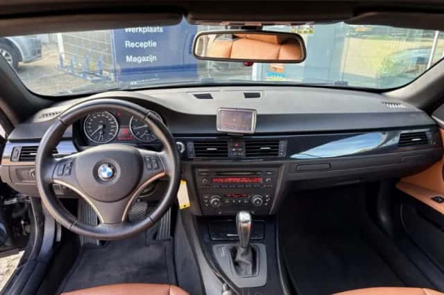 BMW 3-Serie (2009) thumbnail 6