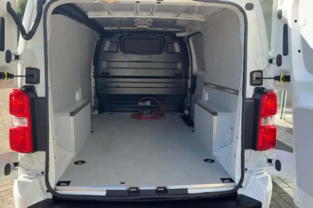 Opel Vivaro-e (2022) thumbnail 6