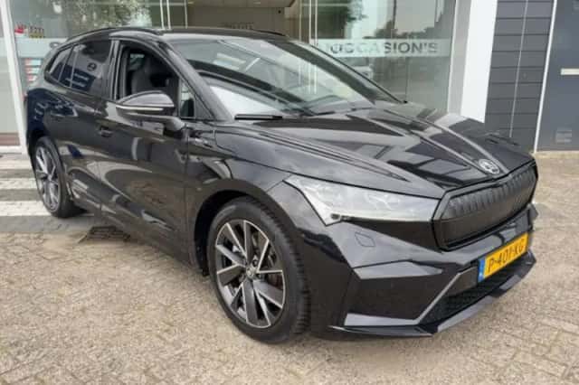 Škoda Enyaq (2022) thumbnail 2