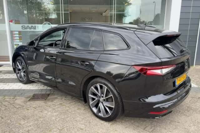Škoda Enyaq (2022) thumbnail 3