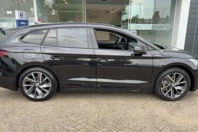 Škoda Enyaq (2022) thumbnail 4