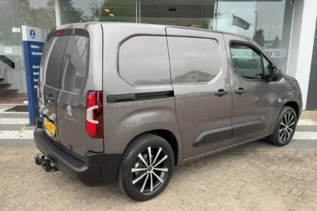 Peugeot Partner (2019) thumbnail 3