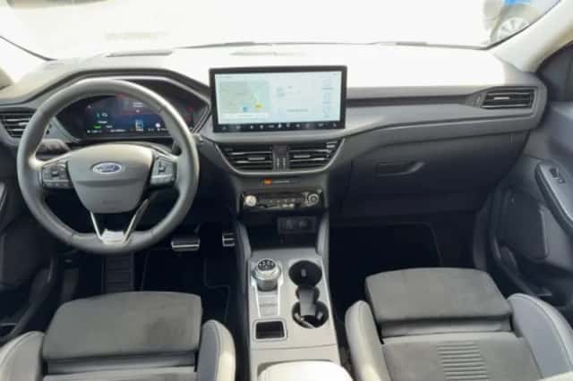Ford Kuga (2025) thumbnail 5