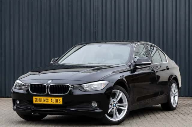 BMW 3-Serie (2013) thumbnail 1