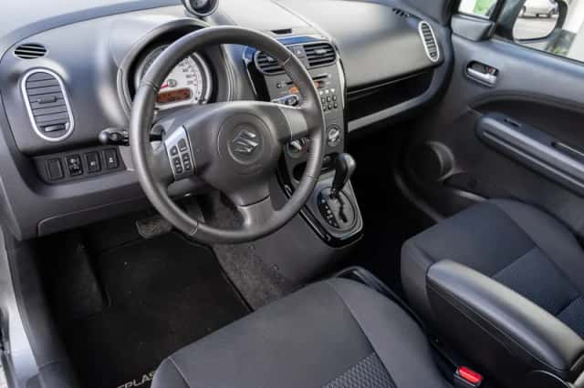 Suzuki Splash (2013) thumbnail 6