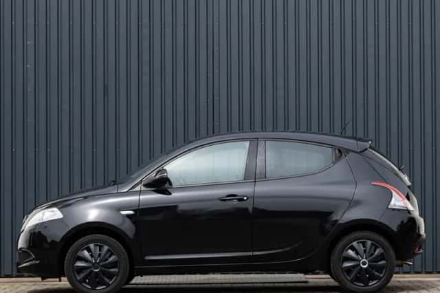 Lancia Ypsilon (2014) thumbnail 3