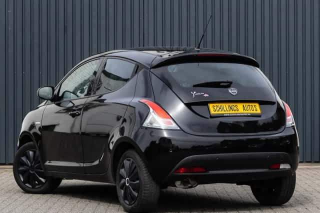 Lancia Ypsilon (2014) thumbnail 4