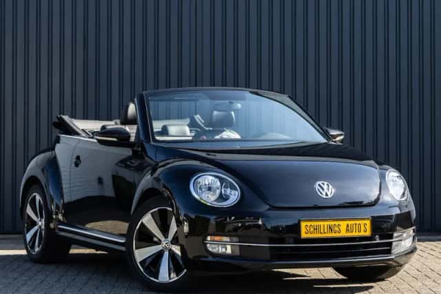 Volkswagen Beetle (2013) thumbnail 2