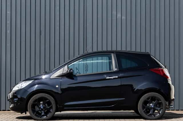 Ford Ka (2015) thumbnail 3