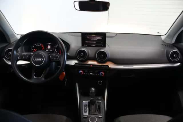 Audi Q2 (2019) thumbnail 2