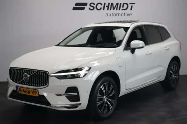 Volvo XC60 (2022) thumbnail 1