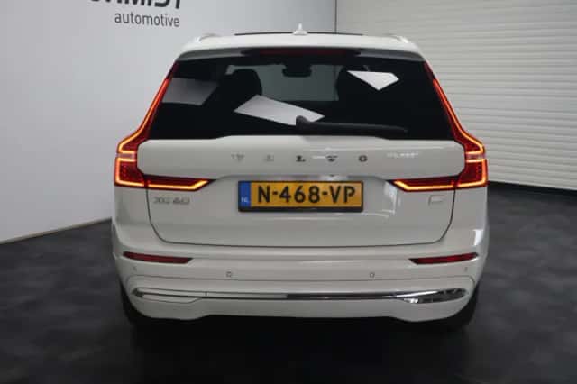 Volvo XC60 (2022) thumbnail 6