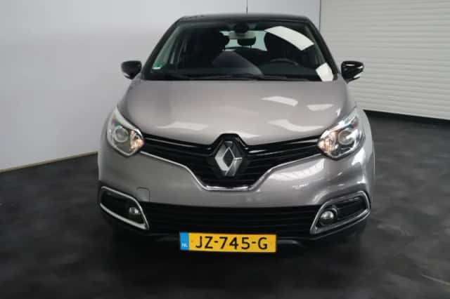 Renault Captur (2015) thumbnail 5