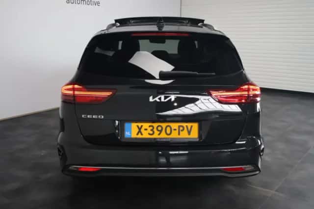 Kia Ceed Sportswagon (2024) thumbnail 6