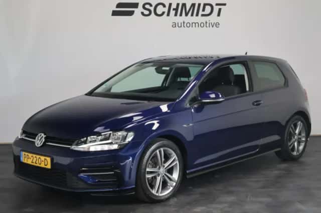 Volkswagen Golf (2017) thumbnail 1