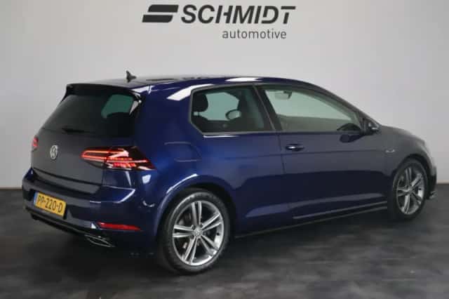 Volkswagen Golf (2017) thumbnail 3