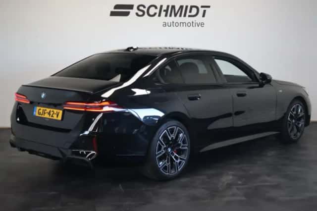 BMW 5-Serie (2023) thumbnail 3