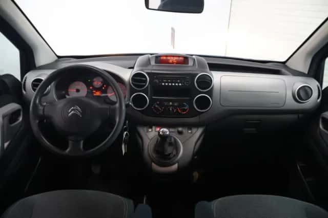 Citroën Berlingo (2017) thumbnail 2