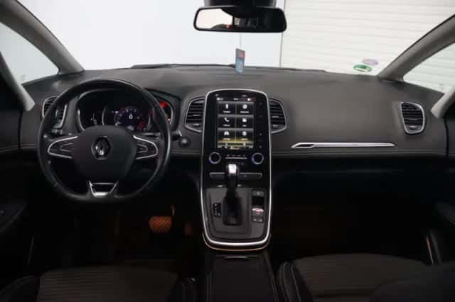 Renault Scénic (2018) thumbnail 2