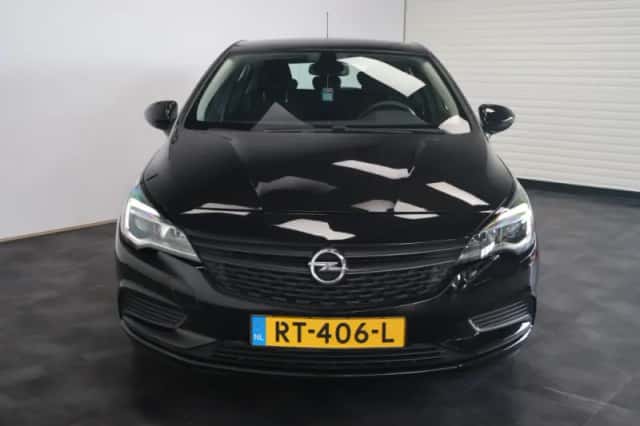 Opel Astra (2018) thumbnail 5