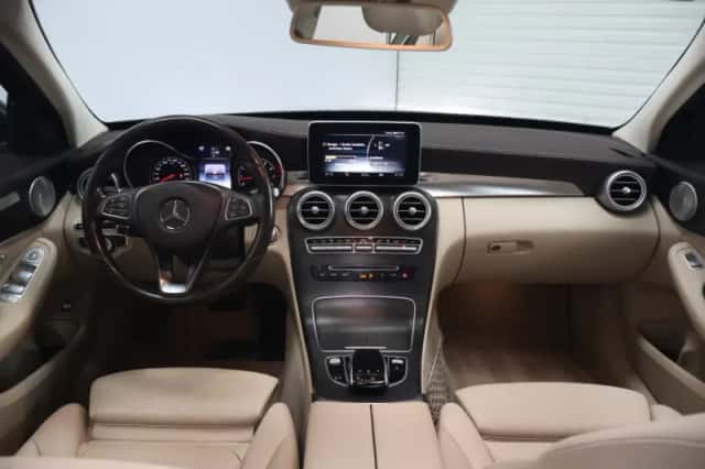 Mercedes-Benz C-Klasse (2015) thumbnail 2