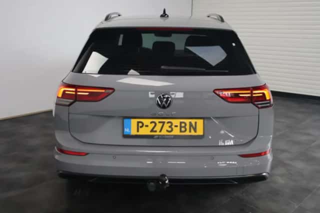 Volkswagen Golf (2021) thumbnail 6