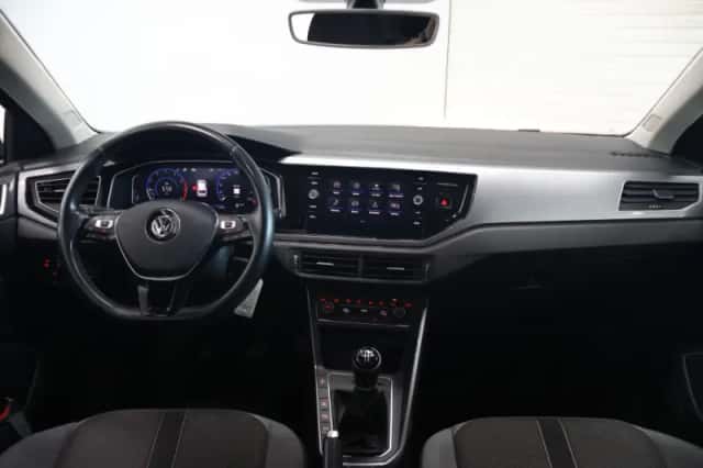 Volkswagen Polo (2020) thumbnail 2