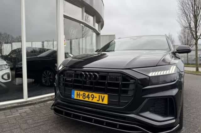 Audi Q8 (2020) thumbnail 4