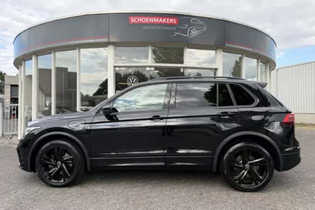 Volkswagen Tiguan (2022) thumbnail 2