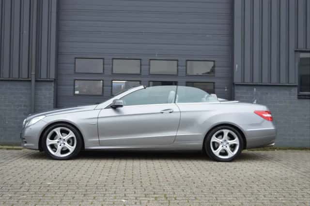 Mercedes-Benz E-Klasse (2011) thumbnail 4