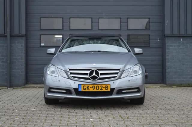 Mercedes-Benz E-Klasse (2011) thumbnail 6