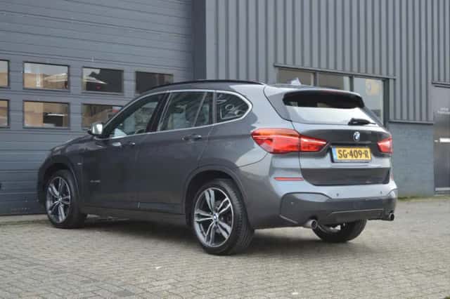 BMW X1 (2018) thumbnail 4