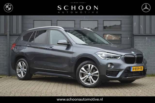 BMW X1 (2016) thumbnail 1