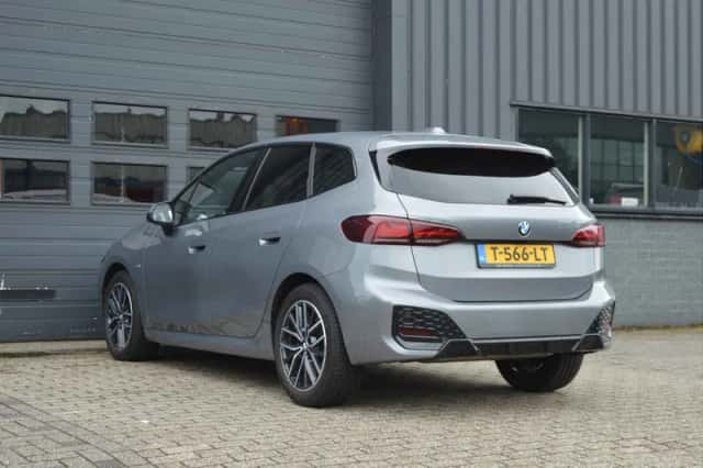 BMW 2-Serie Active Tourer (2023) thumbnail 4