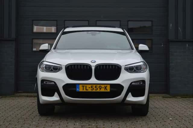BMW X3 (2018) thumbnail 5