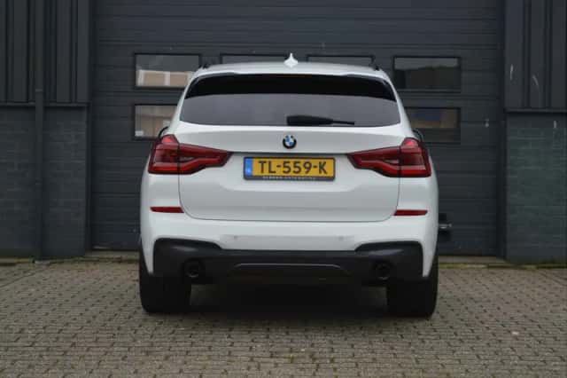 BMW X3 (2018) thumbnail 6