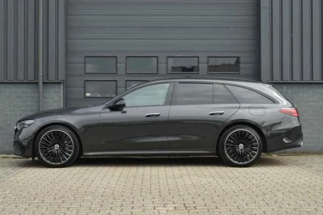 Mercedes-Benz E-Klasse (2024) thumbnail 3