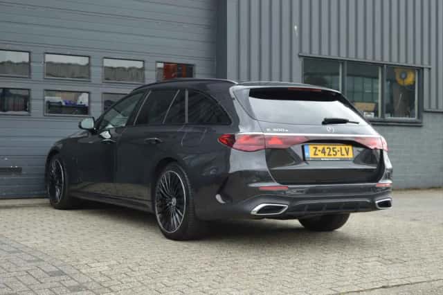 Mercedes-Benz E-Klasse (2024) thumbnail 4