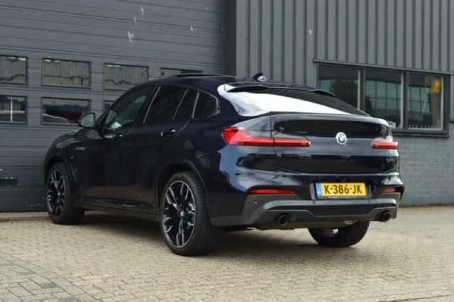 BMW X4 (2021) thumbnail 4