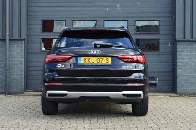Audi Q3 (2019) thumbnail 6