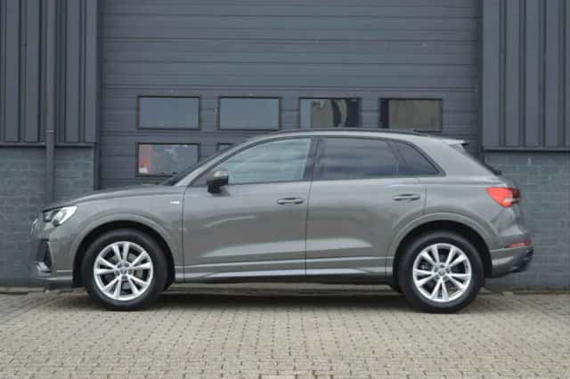 Audi Q3 (2020) thumbnail 3