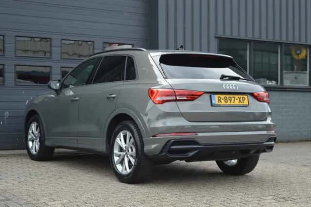 Audi Q3 (2020) thumbnail 4