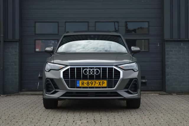 Audi Q3 (2020) thumbnail 5