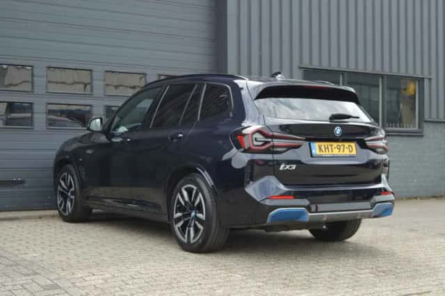 BMW iX3 (2022) thumbnail 4
