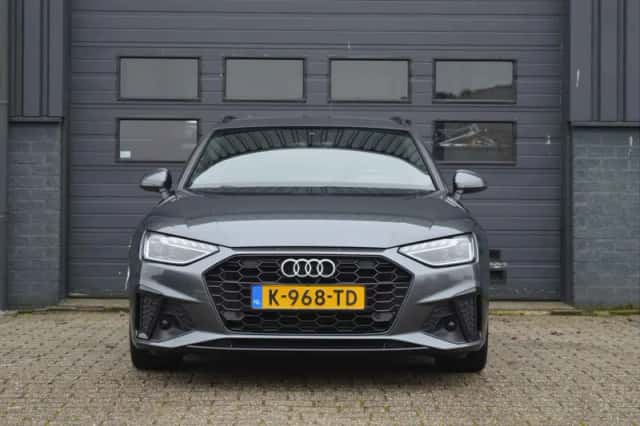 Audi A4 (2021) thumbnail 5