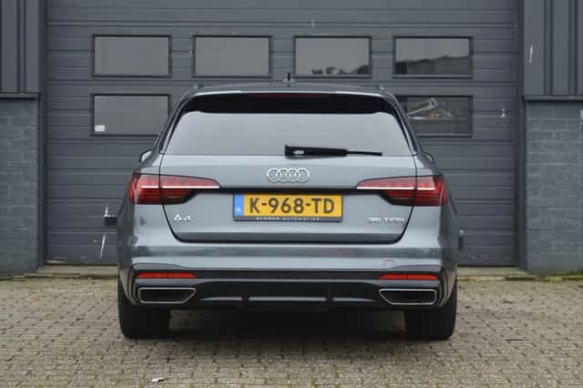 Audi A4 (2021) thumbnail 6