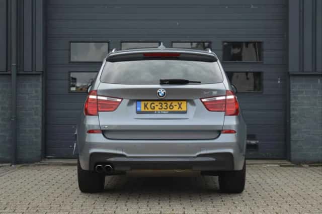 BMW X3 (2016) thumbnail 6